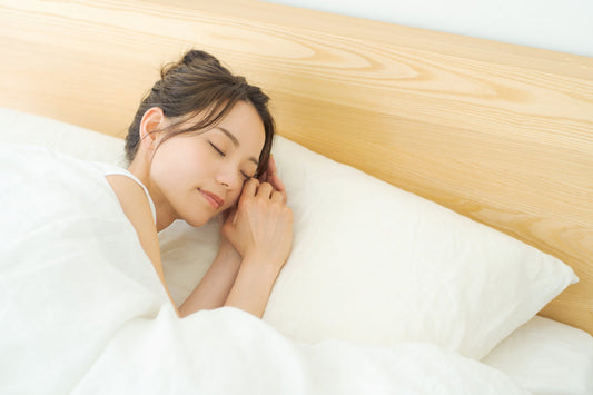毛穴改善のカギは「睡眠」?肌リズムを整える生活術